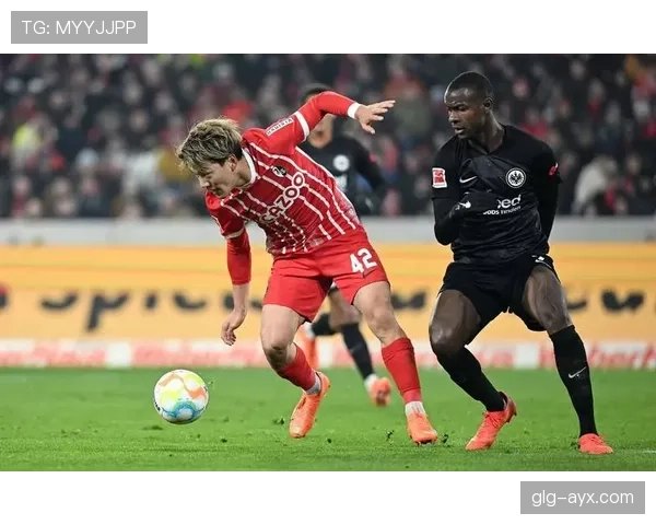 佛罗伦萨球员近期表现稳健，攻防两端持续提升