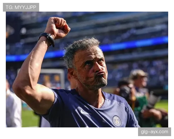 克鲁伊夫无球跑动