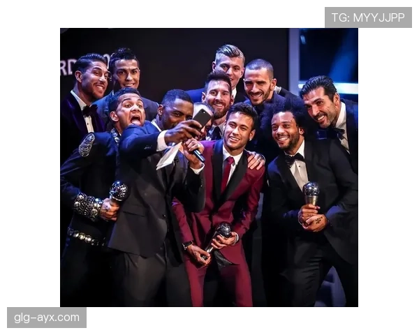 内马尔与梅西、C罗交锋记录解析：竞争格局如何形成